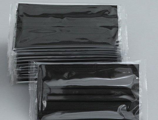 Маска захисна тришарова в індивидуальній упаковці CHI, чорна