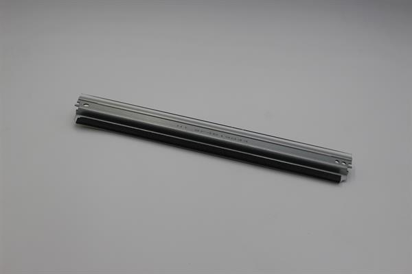 Лезо очищення (ракель) WELLDO HP LJ 1010/1012/1015/1000/1100/1150/1160/1200/1300/1320/3015/3020/3030/P2014/2015/Canon LBP2900/3000/22X/MF-6500/Q5949A/2612A/2624A/505A/Canon 104/106/703/FX10/EP-26/EP-27/EP-22, UNIVERSAL! GLUED